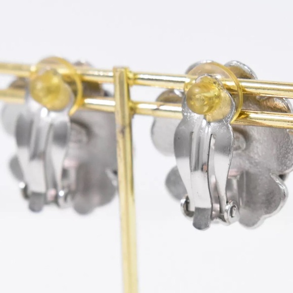 CHANEL Camelia CC Pink & Silver-tone Metal Earrings - Picture 8 of 9
